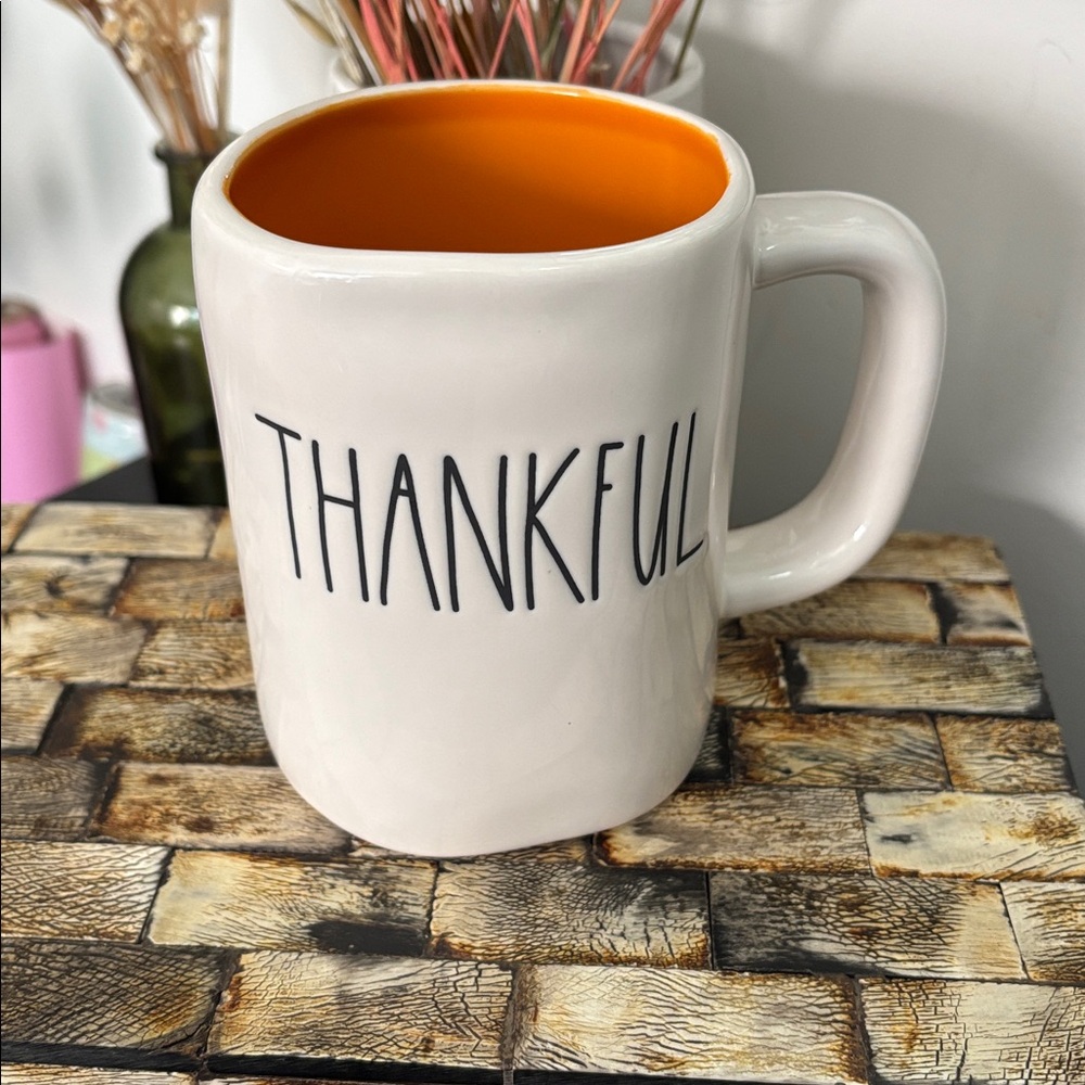 NWT RAE DUNN Ceramic THANKFUL Large Mug Autumn Fall White Orange - Picture 9 of 9